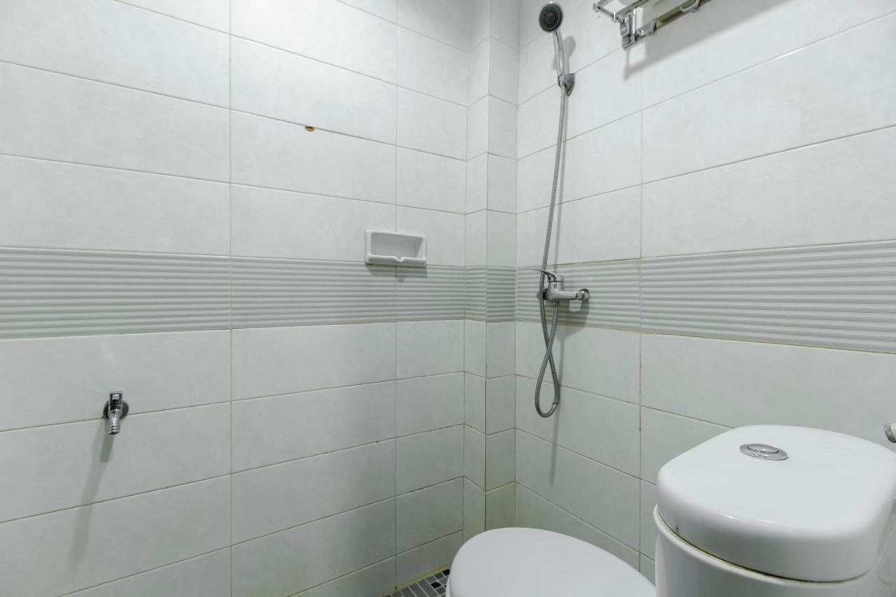 Reddoorz Plus Syariah @ Jalan Sriwijaya Медан Экстерьер фото